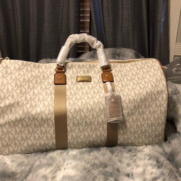 michael kors overnight bag